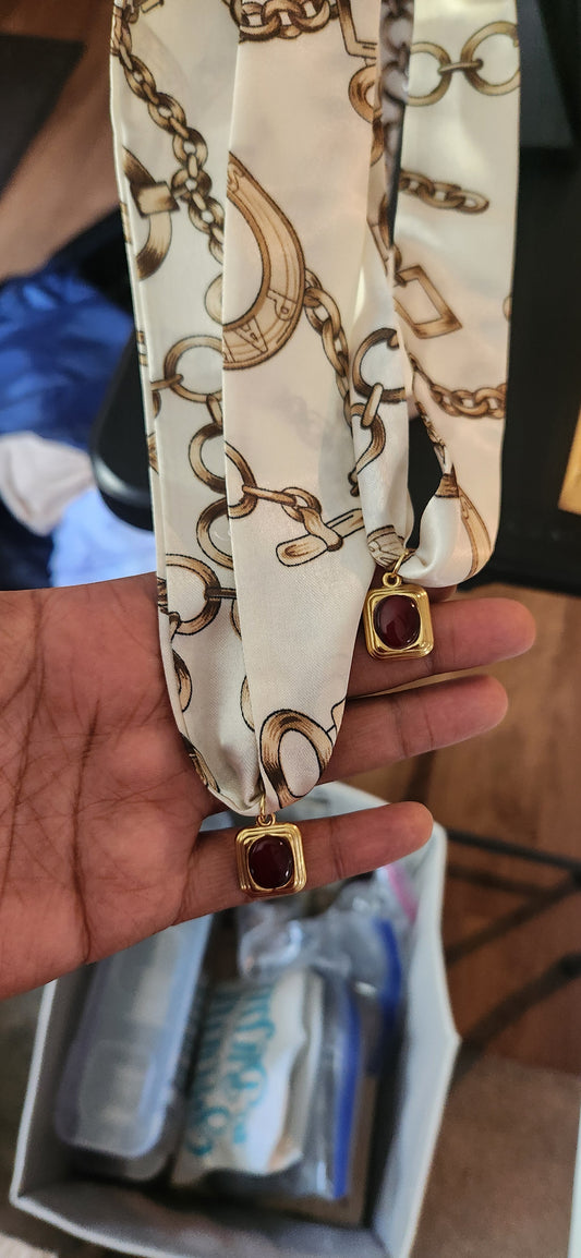 Off White Scarf Necklace